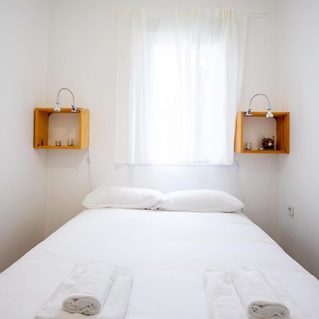 Holi-Rent Padre Isla Apartment Севиля Екстериор снимка