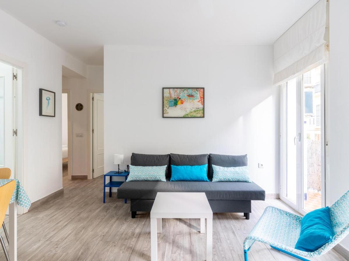 Holi-Rent Padre Isla Apartment Севиля Екстериор снимка