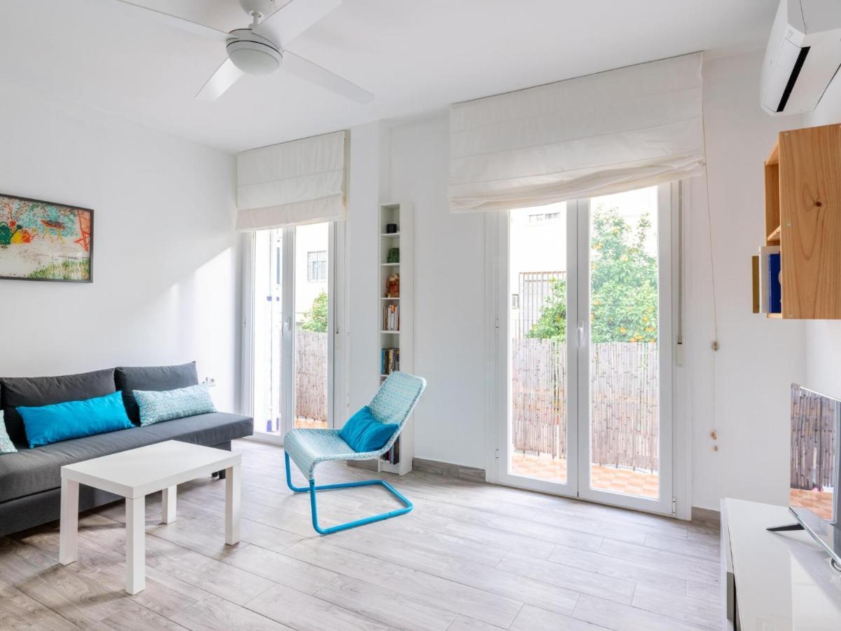 Holi-Rent Padre Isla Apartment Севиля Екстериор снимка